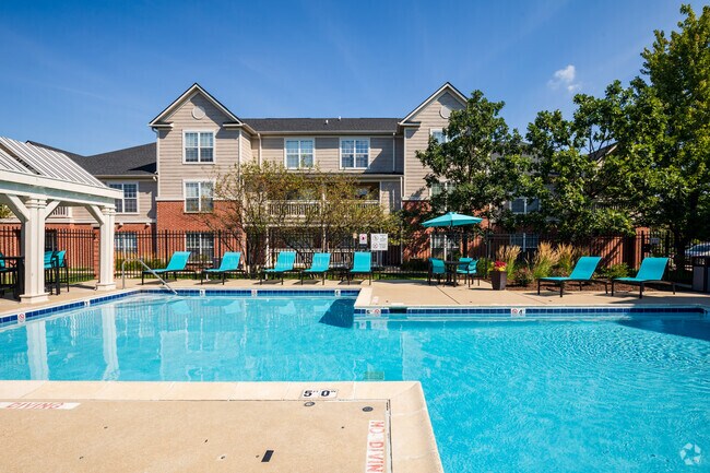 Pool - Stratford Green