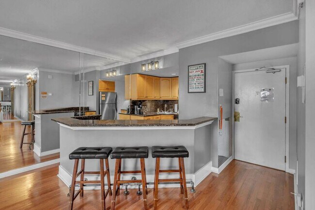 Photo - 11 Music Square E Unit ID1265921P