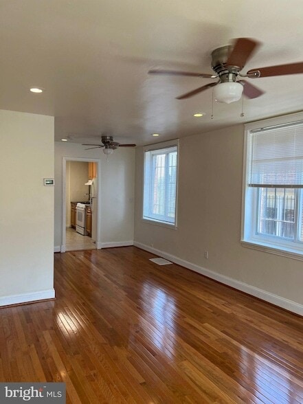 Building Photo - 101 Galveston Pl SW Unit 4