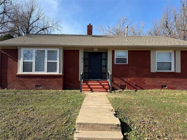 Photo - 1701 N Barnes Ave