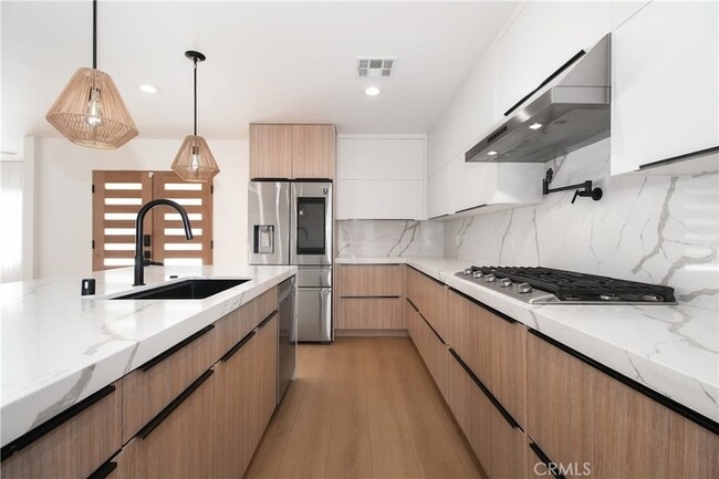 Photo - 22539 Dolorosa St