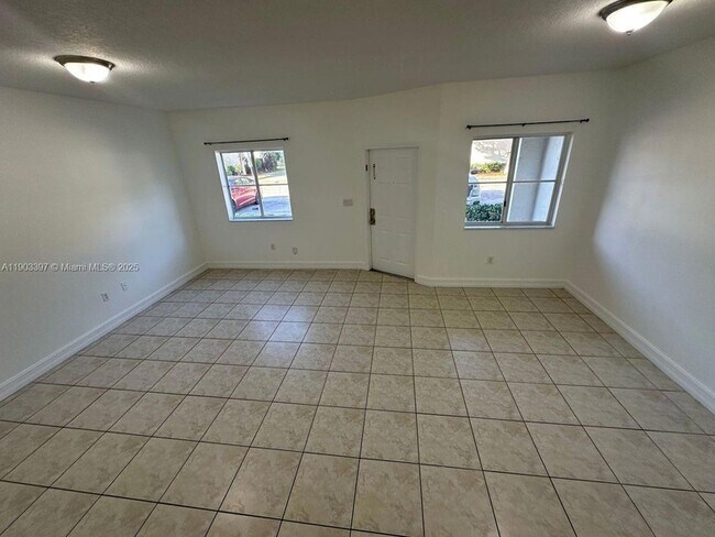 Photo - 1712 SE 31st Ct