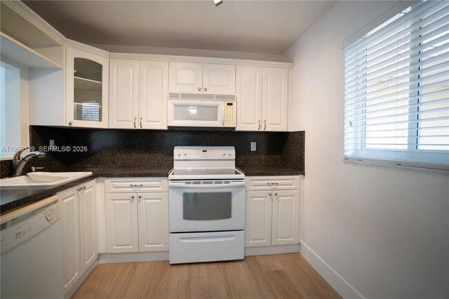 Photo - 7720 Camino Real Unit E307