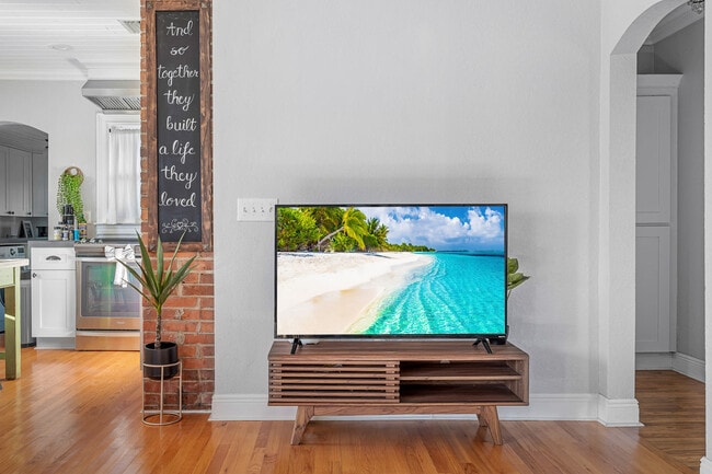 Photo - 2007 Cornell Ave Unit ID1032296P