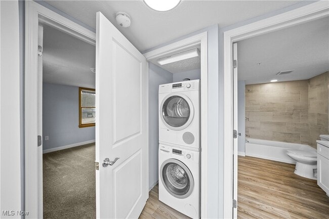 Photo - 1735 Merriman Rd Unit 205