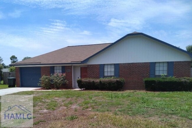 Building Photo - 905 King Air Ct