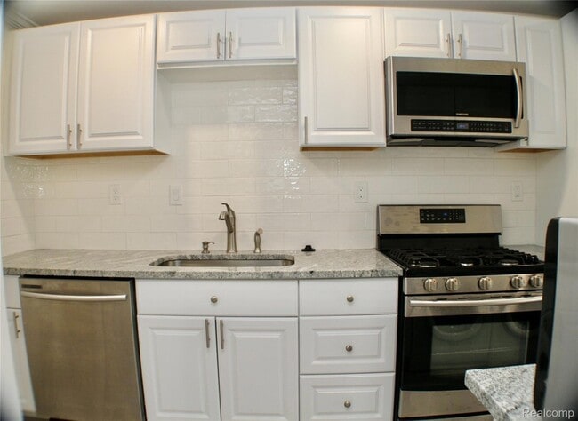 Photo - 48677 Sugarbush Rd Unit 1
