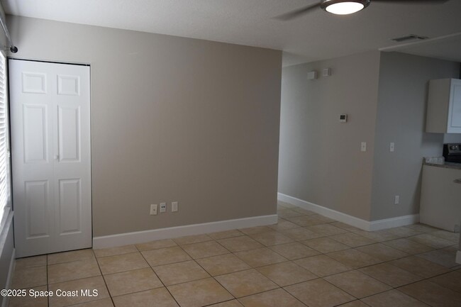 Photo - 1657 Norwood St NE