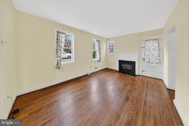 Photo - 6031 9th St N