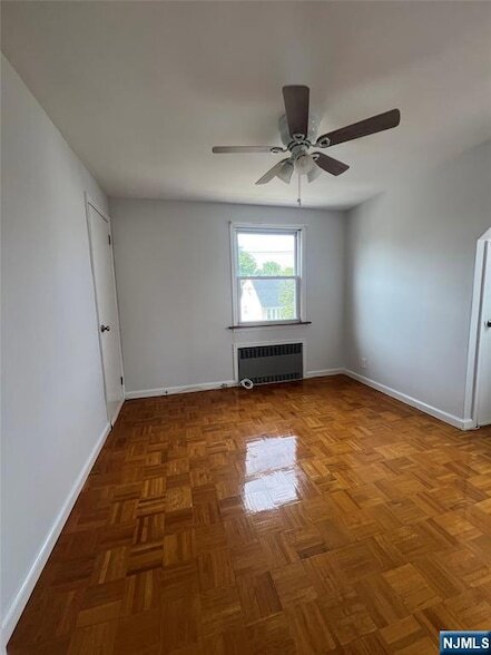 Photo - 198 Banta Ave