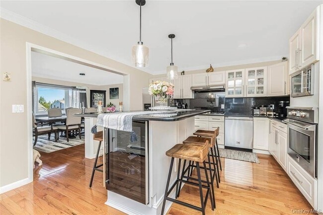 Photo - 243 Mary Lou Ave