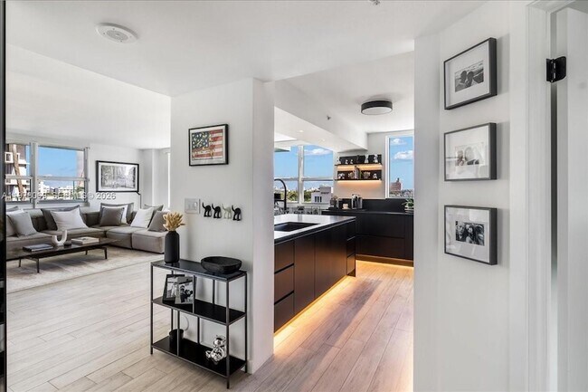 Photo - 650 West Ave Unit 712