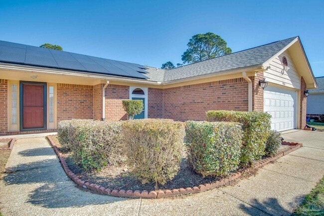 Photo - 9880 Creet Cir