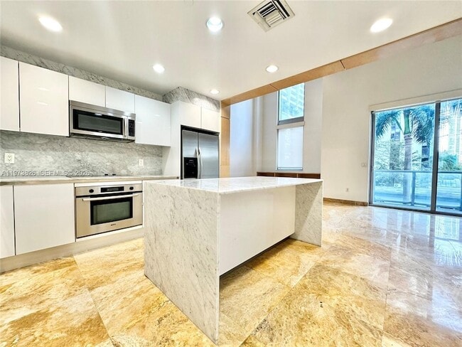 Photo - 1060 Brickell Ave Unit 201
