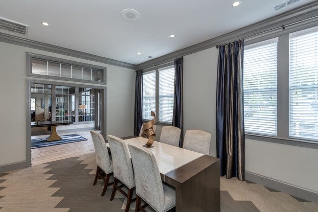 Photo - The Commonwealth At York