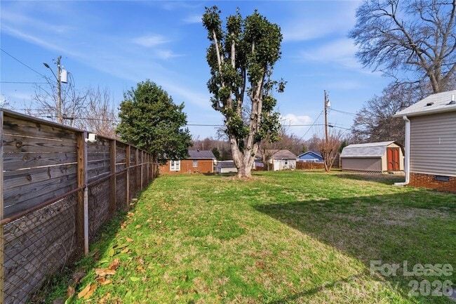 Photo - 4000 Fieldcrest Rd
