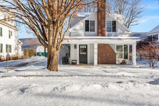 Photo - 3436 Main St