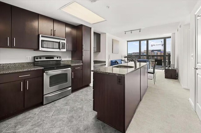 Photo - 1405 S Fern St Unit ID1343853P