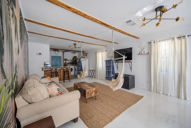 Building Photo - 2001 N 61st Ave Unit ID1354818P