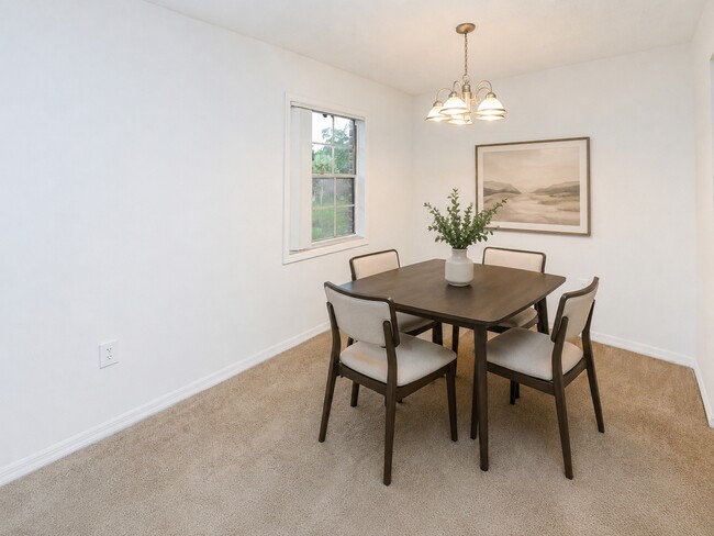 Photo - Reserve at Lake Pointe Apartments and Townhomes