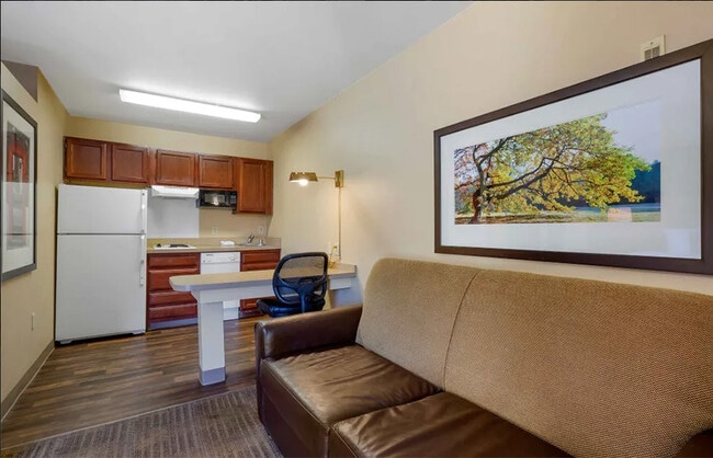 Photo - Emerald Suites at Chandler