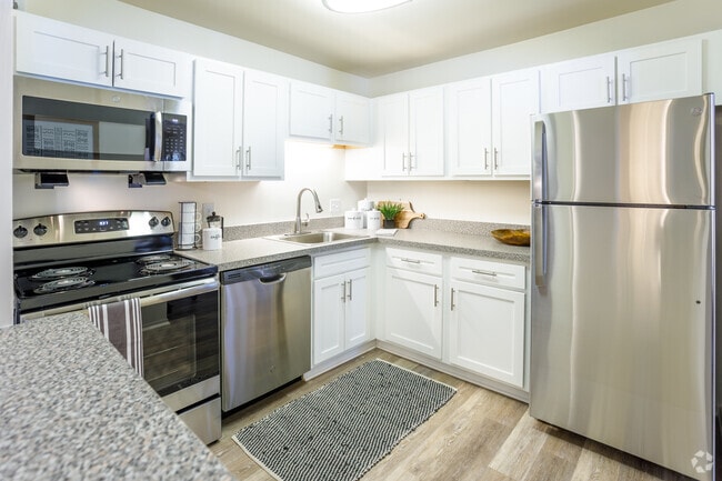 2 BR, 2 BA - 1164 SF, Renovated - Arbor Landings