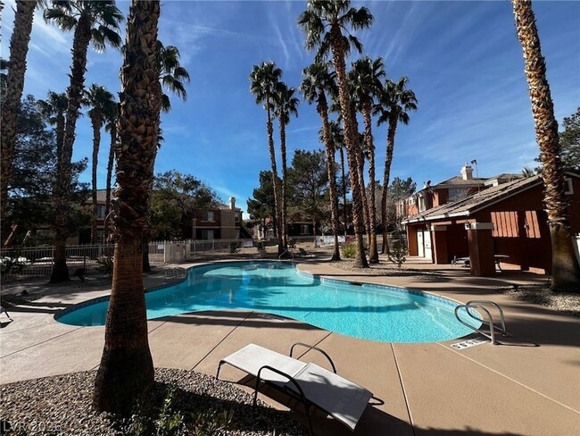 Photo - 1401 Seward St Unit 103