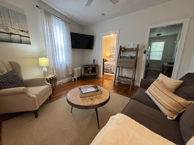 Building Photo - 183 Kent St Unit SI FL1-ID1237993P