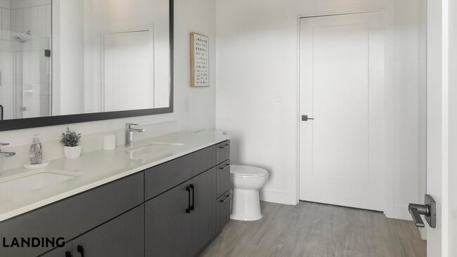 Photo - 1007 S Mint St Unit 814