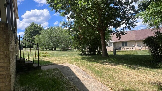 Photo - 124 Fairground Rd