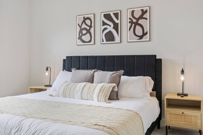 Photo - 28294 Ferry Rd Unit SI ID1366973P