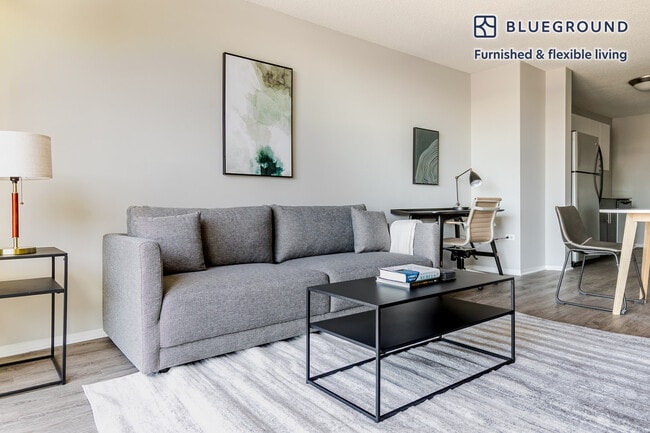 Photo - 180 N Jefferson St Unit SI FL11-ID1214