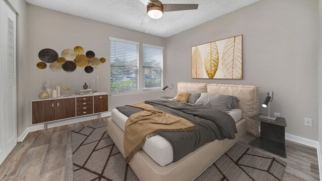 Photo - Isles at East Millenia