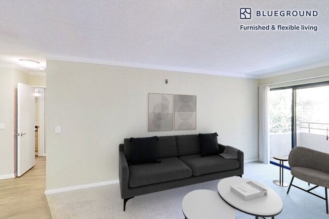 Building Photo - 10024 Paseo Montril Unit FL1-ID920A