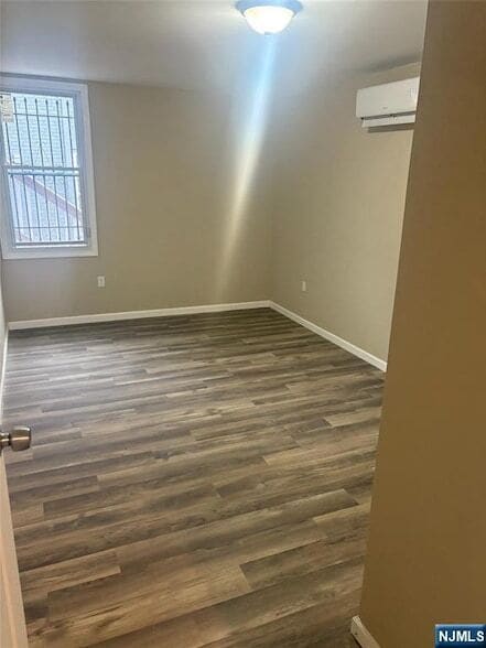 Photo - 172 N Main St Unit 5