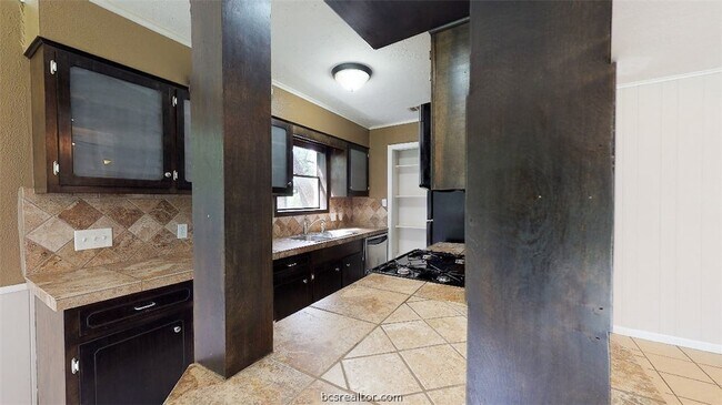 Photo - 1418 Magnolia Dr