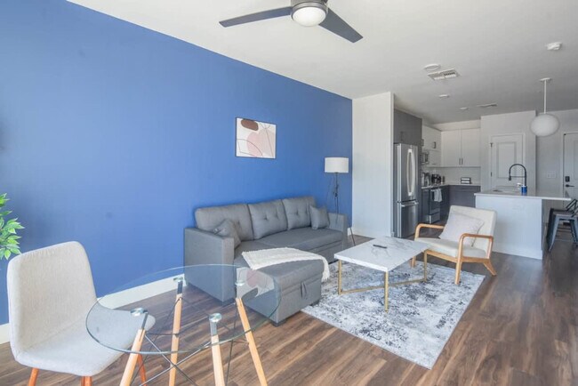 Photo - 688 W 1st St Unit SI ID1263086P