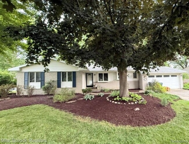 Photo - 316 Paragon Ave