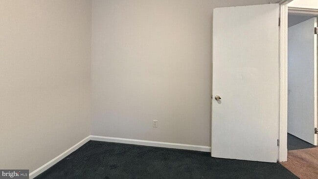 Photo - 644 Littlecroft Rd