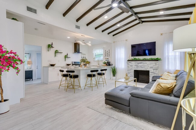 Photo - 774 NW 49th St Unit ID1307509P