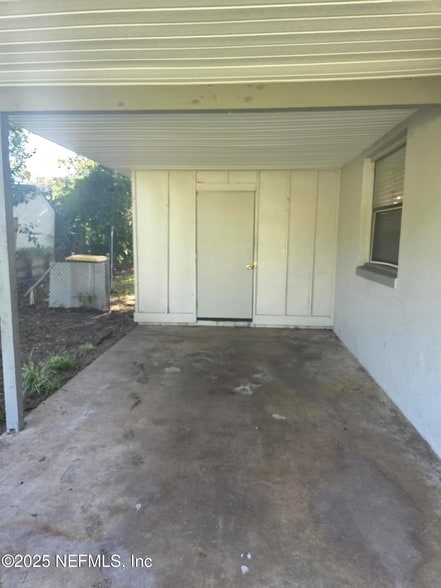 Photo - 1927 Delaroche Dr E