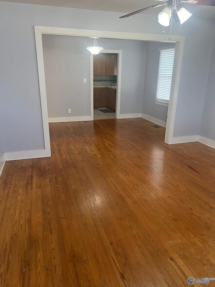 Photo - 1114 Stevens Ave NE