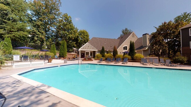 Photo - Montclair Apartments