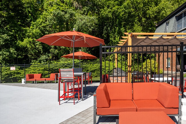 Photo - Tatnuck Square Apartments Worcester