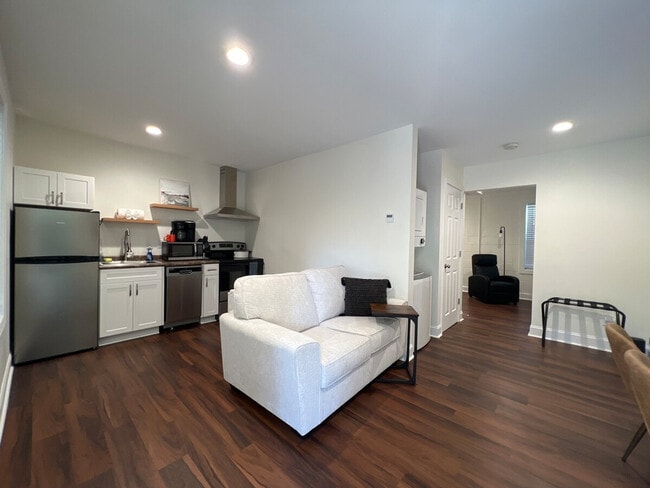 Building Photo - 28 David St Unit ID1262013P