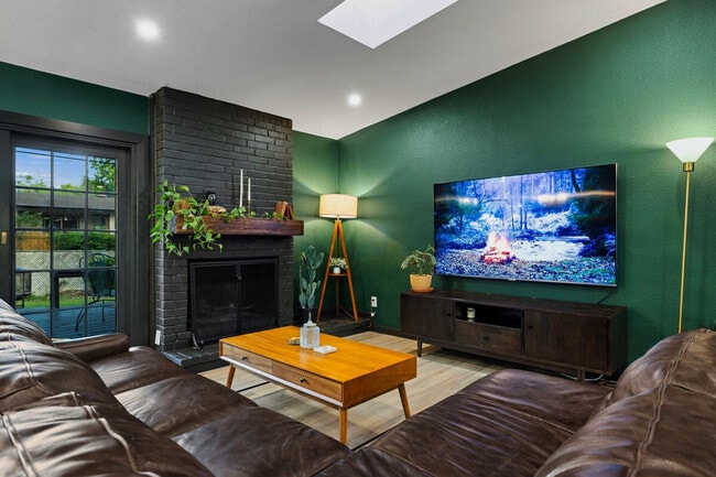 Building Photo - 4807 Carsonhill Dr Unit SI ID1492696P