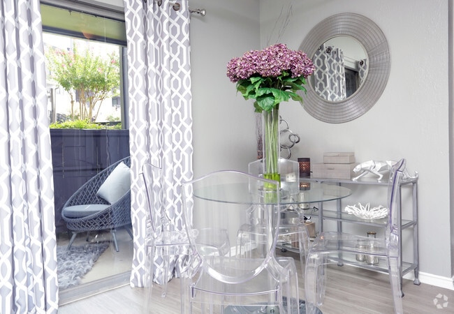 Breakfast, lunch, dinner any day of the week. - The Brooklyn @9590