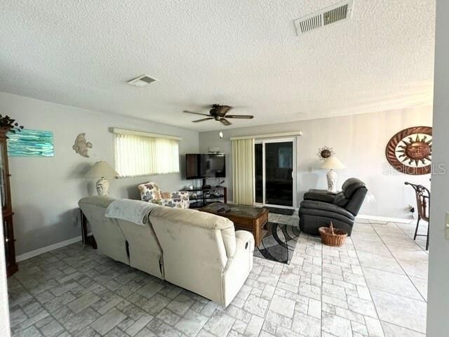 Photo - 6504 Turtlemound Rd