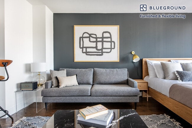 Building Photo - 200 E 82nd St Unit FL9-ID504