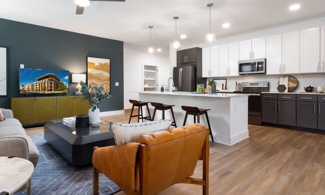 Building Photo - Elan Madison Yards